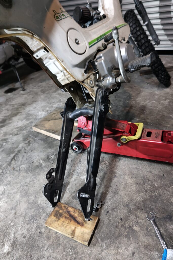 シャリー17インチ　オフロードカスタム　CD90