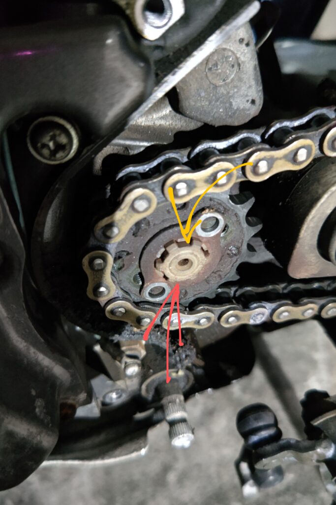 ヤマハ セロー225（1KH)のエンジンオイルの漏れの修理 muddy life