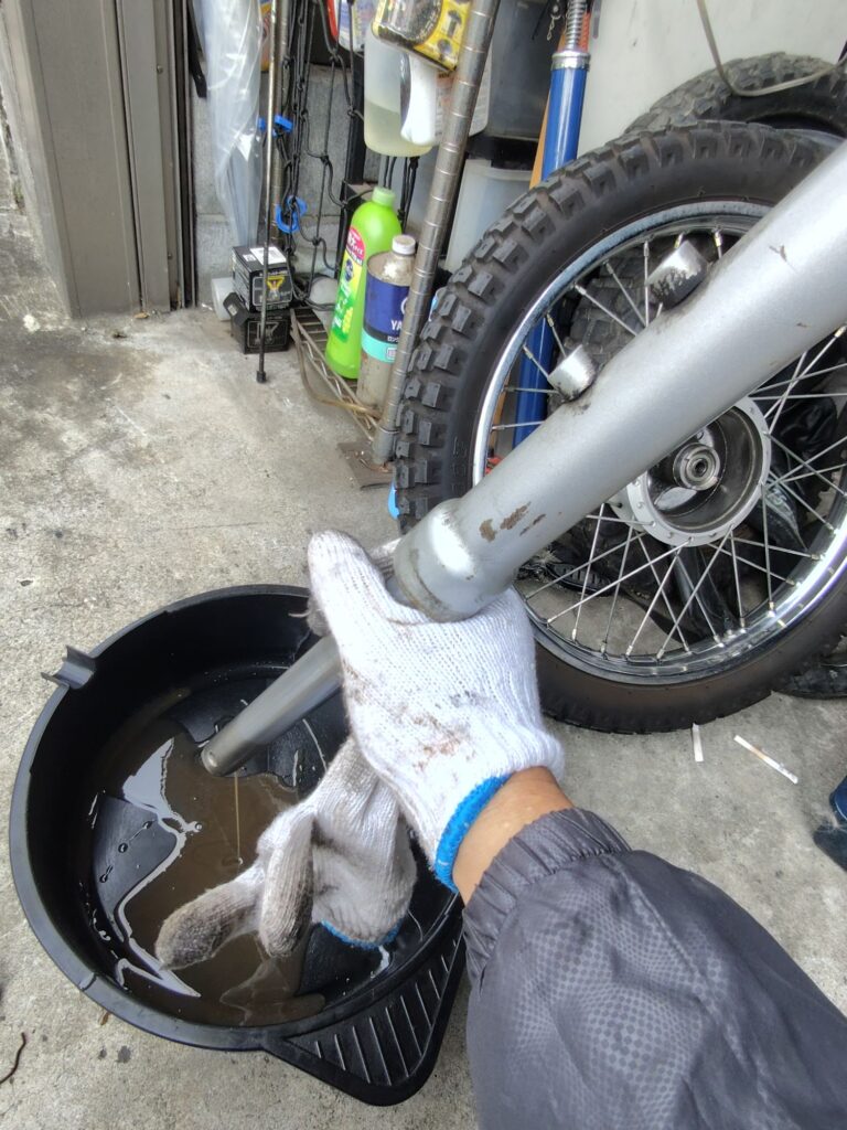 K90　フロントフォークオイル漏れ　オーバーホール