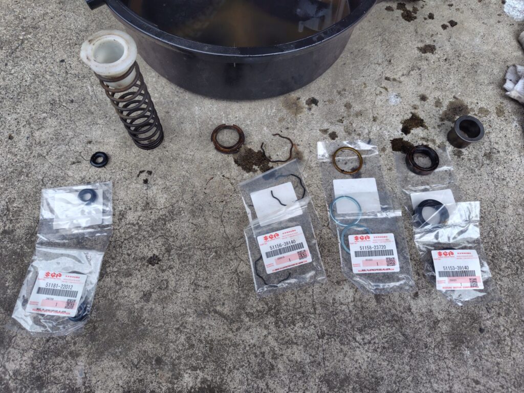 K90　フロントフォークオイル漏れ　オーバーホール