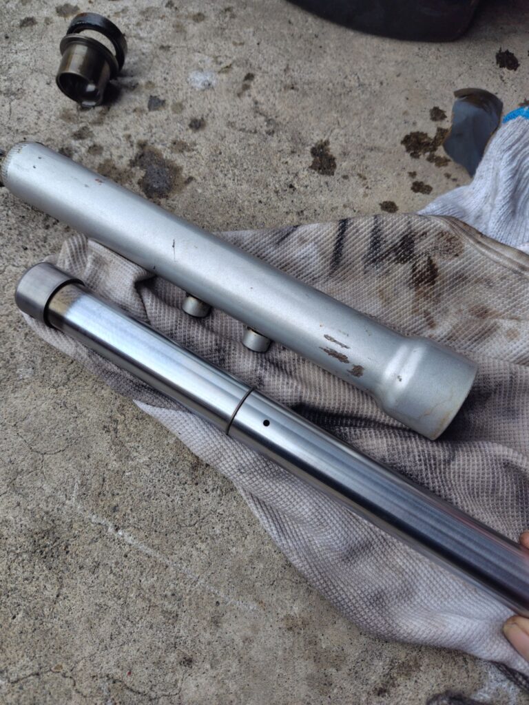 K90　フロントフォークオイル漏れ　オーバーホール