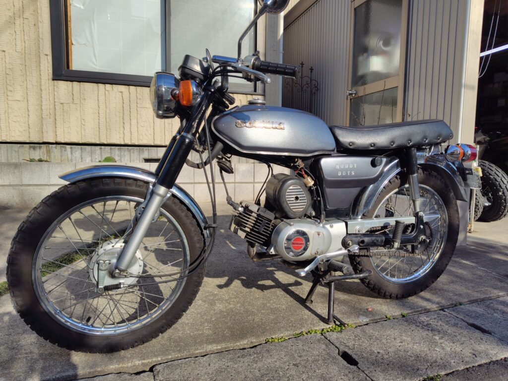 K90 タンク サビ取り バイクタンク