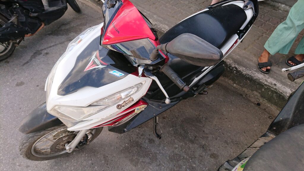 タイ レンタルバイク 写真 キズ 選び方