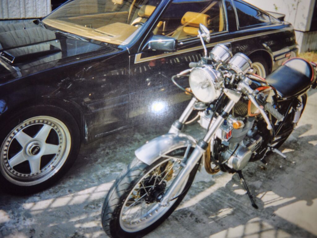 SR400改　ヨシムラピストン　カム　CRキャブ　ヨシムラマフラー