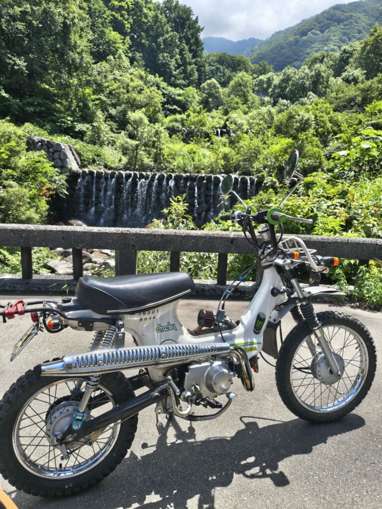 ボロ車 新車 自作シャリー カブ 車中泊 釣り キャンプ 道の駅