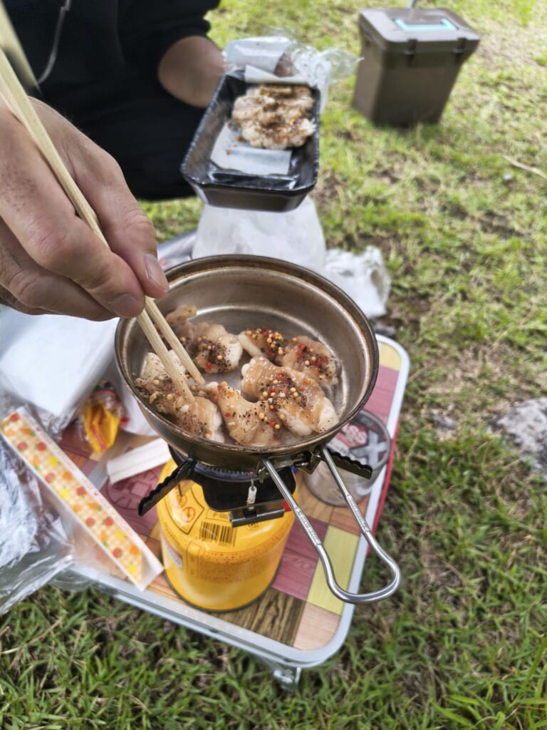 ボロ車 新車 自作シャリー カブ 車中泊 釣り キャンプ 道の駅 肉 朝飯